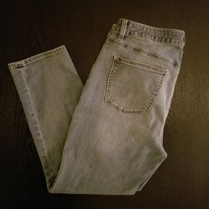 Talbot Signature Crop Jean